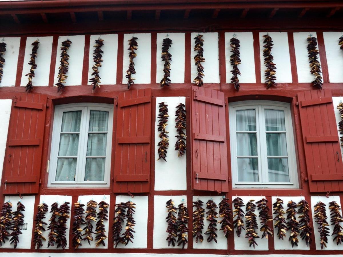 Basque Style House 15 Min From Bidart Beaches Arcangues Exterior foto